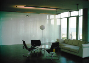 Edge Glaze_ Glass _living_1_edgeglaze.com _djtechsol.com_3a